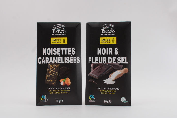 Duo de tablettes de chocolat Belvas : lait Noisettes et chocolat noir  