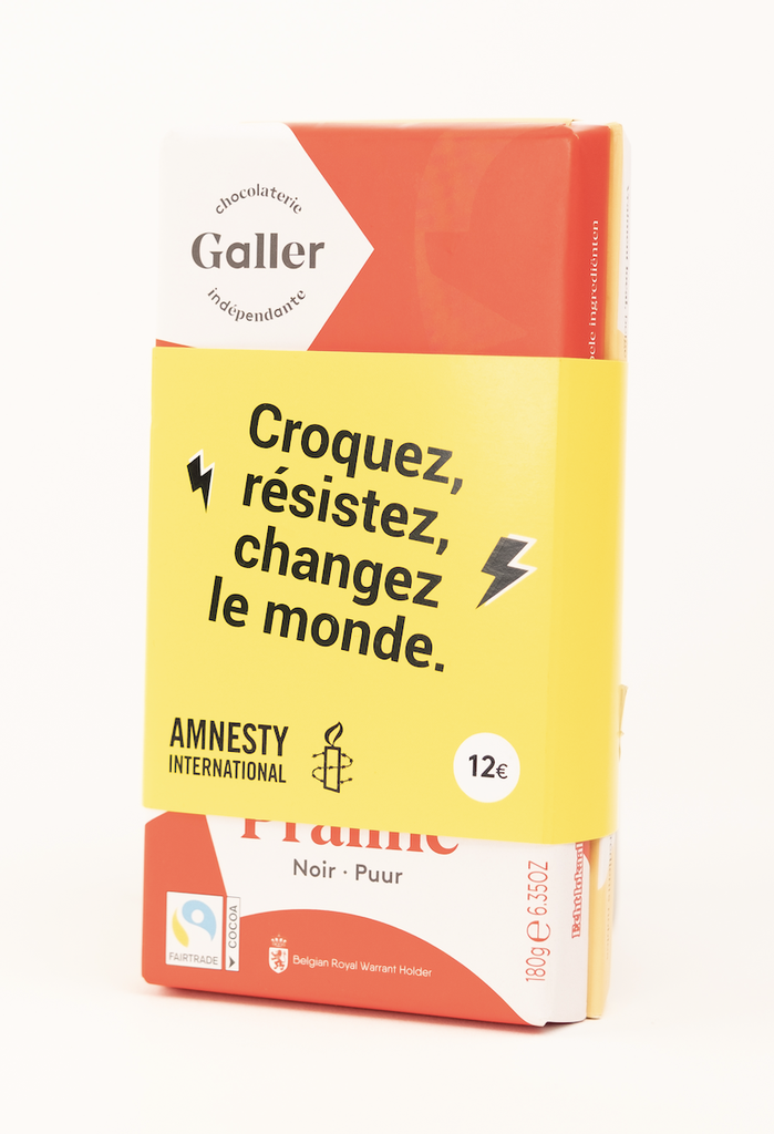 Duo de tablettes de chocolat Galler : fourrées praliné noir et manon blanc 